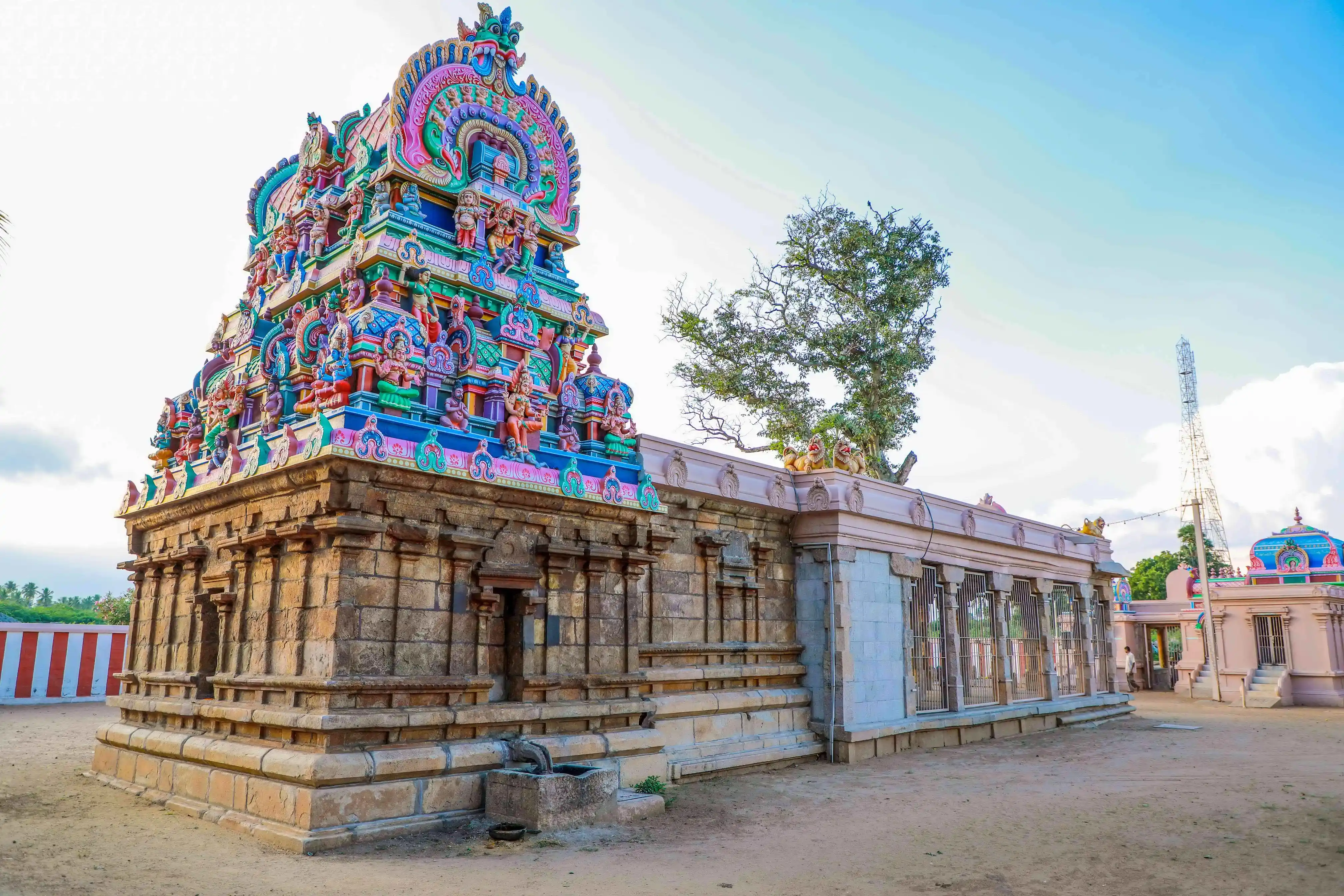 Arulmigu Pidari Iraniyamman Temple, Malligaipuram, Thiruchirappalli - 620005 Temple