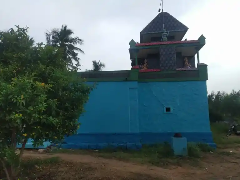 Arulmigu Pidari Iyyanar Karuppanar Temple, Vasista Nathi Near, Ammapalayam - 636141 அருள்மிகு பிடாரி, அய்யனார், கருப்பனார் திருக்கோயில், வசிஷ்ட நதிக்கரை, அம்மம்பாளையம் - 636141, Salem - Ancient Temple Architecture and History Image 4