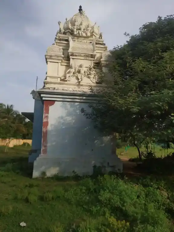 Arulmigu Pidari Iyyanar Karuppanar Temple, Vasista Nathi Near, Ammapalayam - 636141 அருள்மிகு பிடாரி, அய்யனார், கருப்பனார் திருக்கோயில், வசிஷ்ட நதிக்கரை, அம்மம்பாளையம் - 636141, Salem - Ancient Temple Architecture and History Image 8