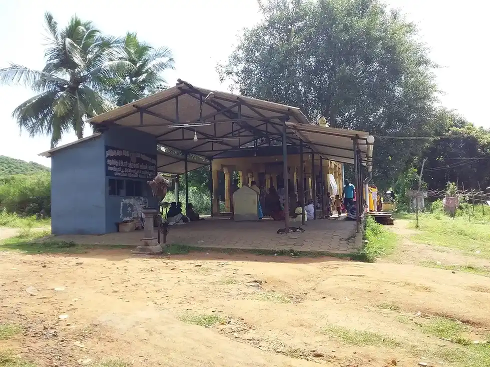 Arulmigu Pidari Kaliyamman Temple, Hanumanthapuram - 603110 அருள்மிகு பிடாரிகாளியம்மன் திருக்கோயில், அனுமந்தபுரம் - 603110, Chengalpattu - Ancient Temple Architecture and History Image 2