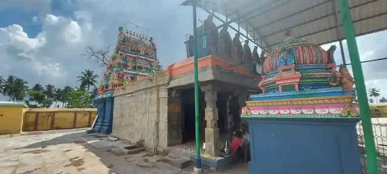 Arulmigu Pidari Karukathamman Temple, Sirukarumbur - 631001 அருள்மிகு பிடாரி கருகாத்தம்மன் திருக்கோயில், சிருகரும்பூர் - 631001, Ranipet - Ancient Temple Architecture and History Image 3