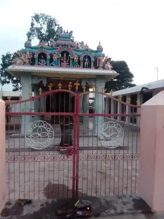 Arulmigu Pidari Karuppanar Temple, Moovanour - 621002 Arulmigu Pidari Karuppanar Temple, Moovanour - 621002, Thiruchirappalli - Ancient Temple Architecture and History Image 3