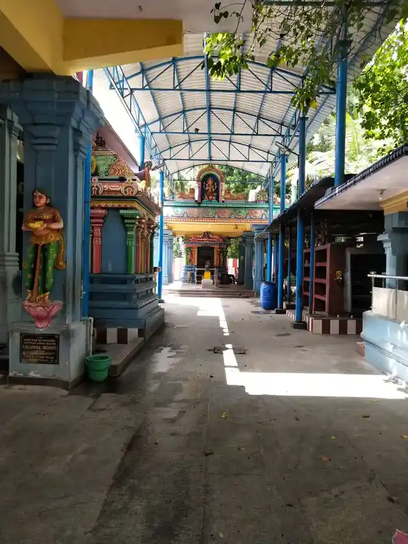 Arulmigu Pidari Mangaliamman And Sidhi Vinayagar Temple, Anna Nagar, Chennai - 600040 அருள்மிகு பிடாரி மாங்காளியம்மன் சித்தி விநாயகர் திருக்கோயில், அண்ணாநகர், சென்னை - 600040, Chennai - Ancient Temple Architecture and History Image 3