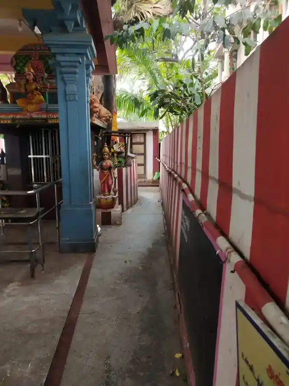 Arulmigu Pidari Mangaliamman And Sidhi Vinayagar Temple, Anna Nagar, Chennai - 600040 அருள்மிகு பிடாரி மாங்காளியம்மன் சித்தி விநாயகர் திருக்கோயில், அண்ணாநகர், சென்னை - 600040, Chennai - Ancient Temple Architecture and History Image 5