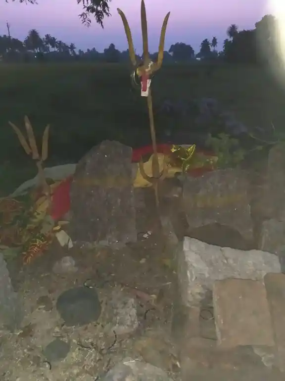 Arulmigu Pidari Mariyamman Temple, Melveeranam - 632505 அருள்மிகு பிடாரி மாரியம்மன் திருக்கோயில், மேல்வீராணம் - 632505, Ranipet - Ancient Temple Architecture and History Image 3