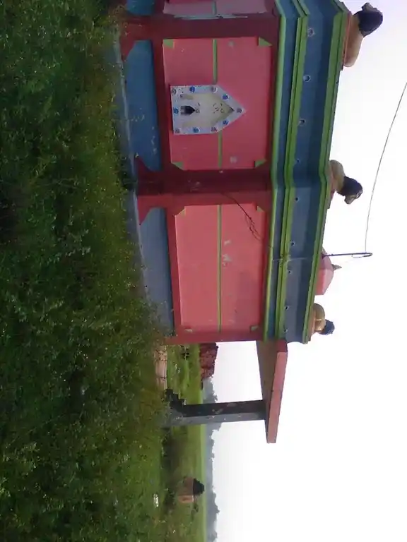 Arulmigu Pidari Mintiamman Temple, Near Lake View, Sanaputhur - 601201 அருள்மிகு பிடரி மீனாட்சி அம்மன் திருக்கோயில், Near Lake View, Sanaputhur - 601201, Tiruvallur - Ancient Temple Architecture and History Image 3