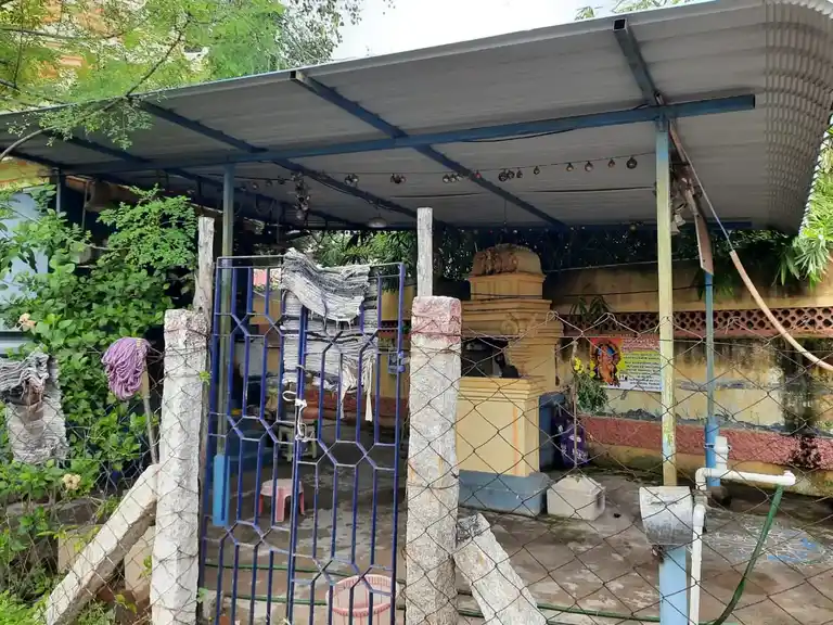 Arulmigu Pidari Nagathamman Temple, Centre Of The Village, Atipattu - 631210 அருள்மிகு பிடாரிநாகாத்தம்மன் திருக்கோயில், Centre Of The Village, Atipattu - 631210, Tiruvallur - Ancient Temple Architecture and History Image 3
