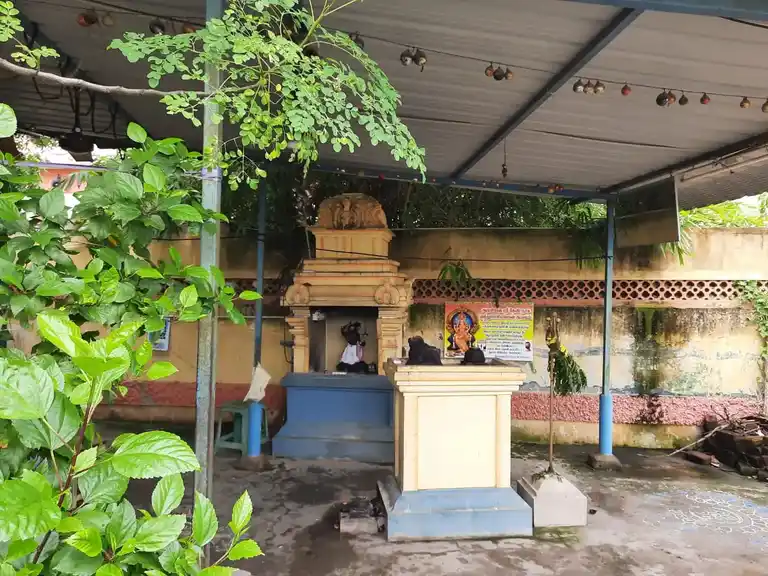 Arulmigu Pidari Nagathamman Temple, Centre Of The Village, Atipattu - 631210 அருள்மிகு பிடாரிநாகாத்தம்மன் திருக்கோயில், Centre Of The Village, Atipattu - 631210, Tiruvallur - Ancient Temple Architecture and History Image 5