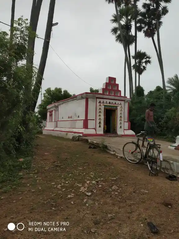 Arulmigu Pidari Poniyamman Temple, Kadrunagacheri - 602109 அருள்மிகு பிடாரி பொன்னியம்மன் திருக்கோயில், Kadrunagacheri - 602109, Tiruvallur - Ancient Temple Architecture and History Image 7