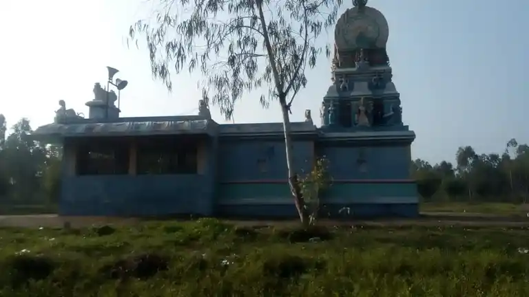 Arulmigu Pidari Ponniamman Temple, Out Side The Village, Karakkampakkam - 602001 அருள்மிகு பிடாரி பொன்னியம்மன் திருக்கோயில், Out Side The Village, Karakkampakkam - 602001, Tiruvallur - Ancient Temple Architecture and History Image 4