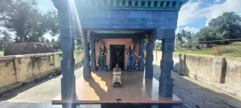 Arulmigu Pidari Ponniyamman Temple, Erthangal - 632519 அருள்மிகு பிடாரி பொன்னியம்மன் திருக்கோயில், எர்தாங்கல் - 632519, Vellore - Ancient Temple Architecture and History Image 6