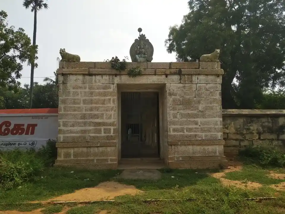 Arulmigu Pidari Pulikuthiyamman Temple, Peruvalanallur - 621707