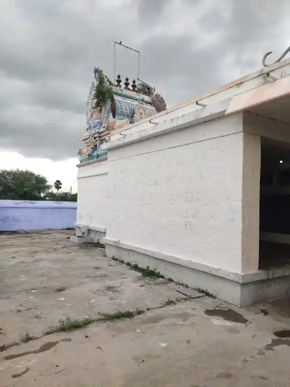 Arulmigu Pidari Sellandiamman Temple, Arasanatham - 637020 அருள்மிகு பிடாரிசெல்லாண்டியம்மன் திருக்கோயில், Arasanatham - 637020, Namakkal - Ancient Temple Architecture and History Image 2