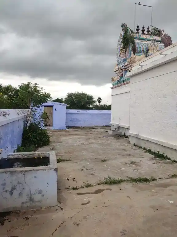 Arulmigu Pidari Sellandiamman Temple, Arasanatham - 637020 அருள்மிகு பிடாரிசெல்லாண்டியம்மன் திருக்கோயில், Arasanatham - 637020, Namakkal - Ancient Temple Architecture and History Image 3