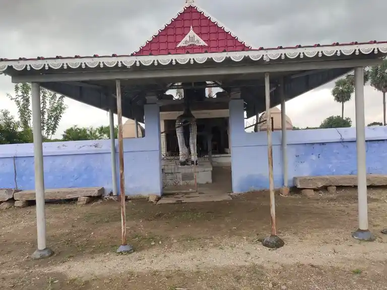 Arulmigu Pidari Sellandiamman Temple, Arasanatham - 637020 அருள்மிகு பிடாரிசெல்லாண்டியம்மன் திருக்கோயில், Arasanatham - 637020, Namakkal - Ancient Temple Architecture and History Image 4