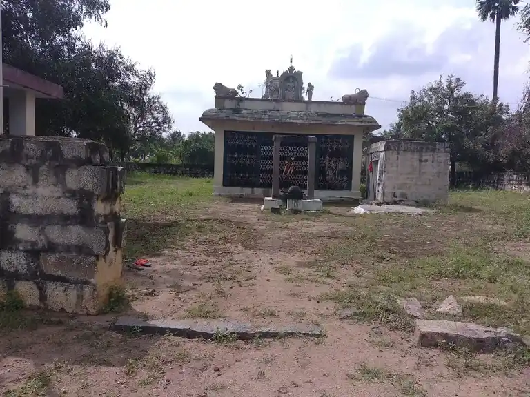 Arulmigu Pidari Sellandiamman Temple, Thusur - 637001 அருள்மிகு பிடாரி செல்லாண்டியம்மன் திருக்கோயில், Thusur - 637001, Namakkal - Ancient Temple Architecture and History Image 7