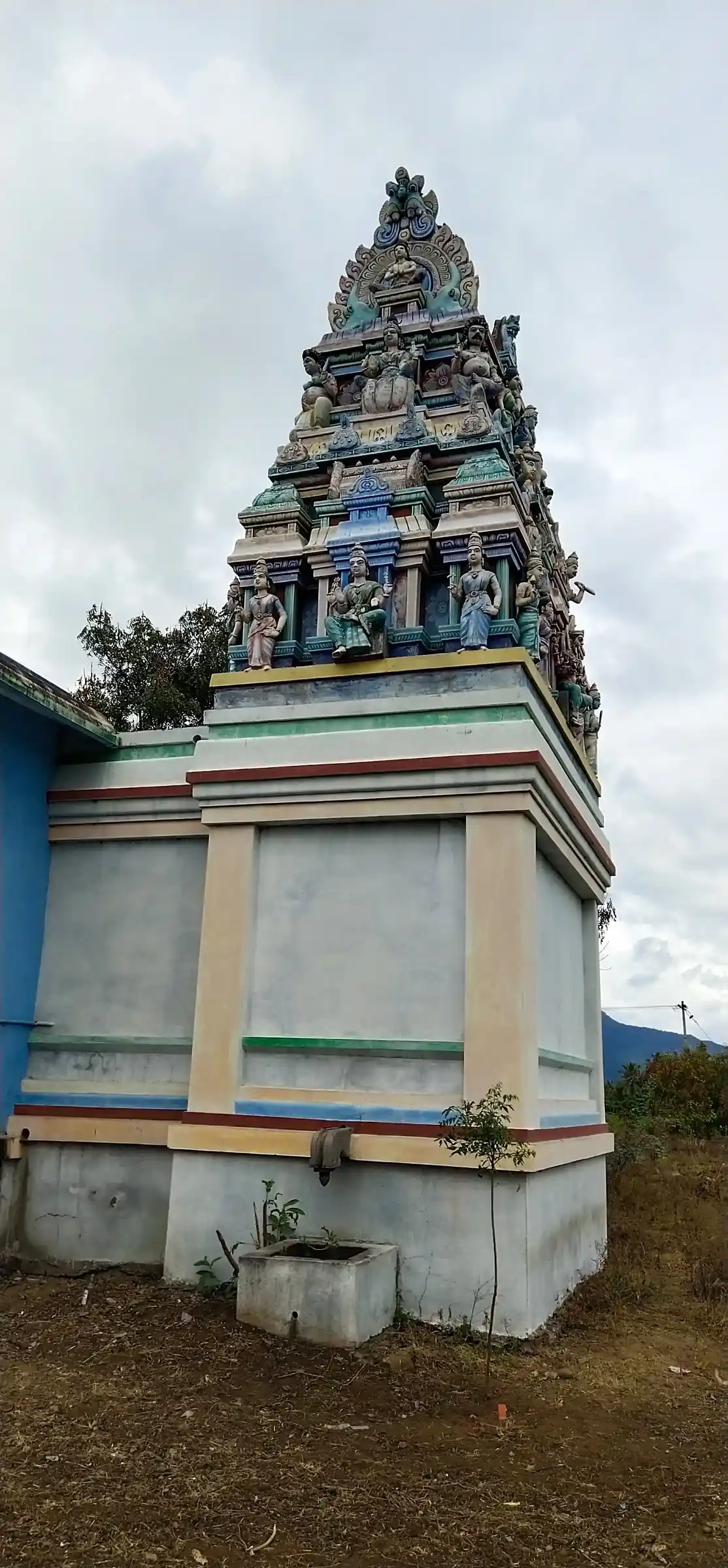 Arulmigu Pidari Sellandiyamman Temple, Balakrishnampatti - 621003 Arulmigu Pidari sellandiyamman Temple, Balakrishnampatti - 621003, Thiruchirappalli - Ancient Temple Architecture and History Image 4