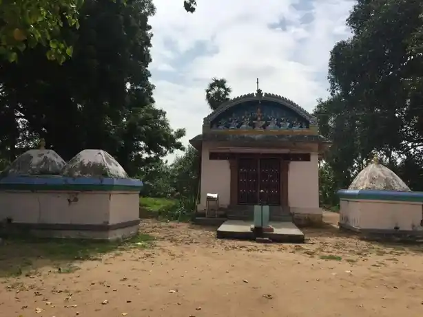 Arulmigu Pidari Sellandiyamman Temple, Metupatti - 621704 Arulmigu Pidari Sellandiyamman Temple, Metupatti - 621704, Thiruchirappalli - Ancient Temple Architecture and History Image 4