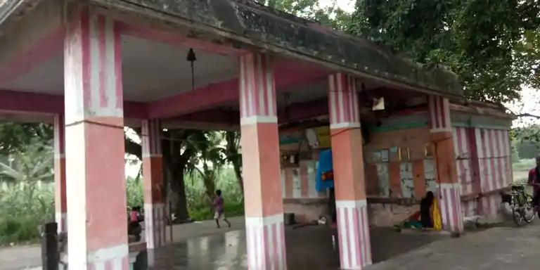 Arulmigu Pidari Selliyamman Temple, Aalagiramam - 604302 அருள்மிகு செல்லியம்மன் திருக்கோயில், Aalagiramam - 604302, Viluppuram - Ancient Temple Architecture and History Image 3