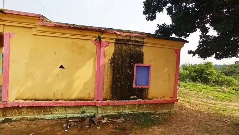 Arulmigu Pidari Selliyamman Temple, Koovathur - 603305 அருள்மிகு பிடாரி செல்லியம்மன் திருக்கோயில், Koovathur - 603305, Chengalpattu - Ancient Temple Architecture and History Image 3