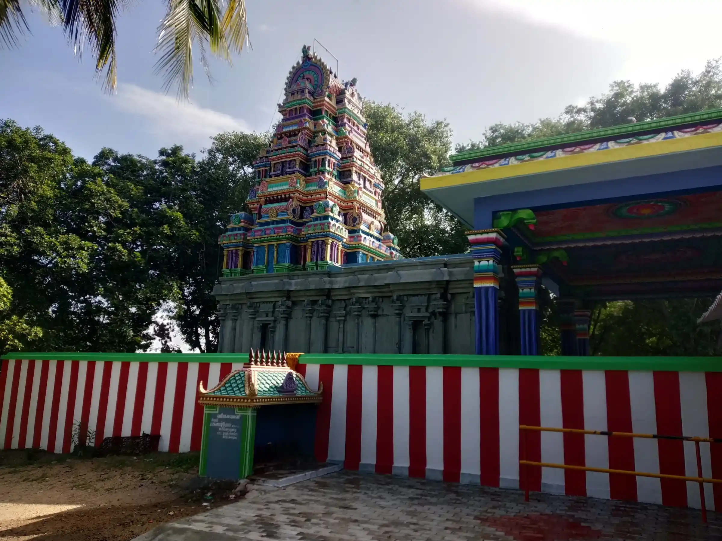 Arulmigu Pidari Selliyamman Temple, Mariputthur - 603306 அருள்மிகு பிடாரி செல்லியம்மன் திருக்கோயில், மாரிபுத்தூர் - 603306, Chengalpattu - Ancient Temple Architecture and History Image 2