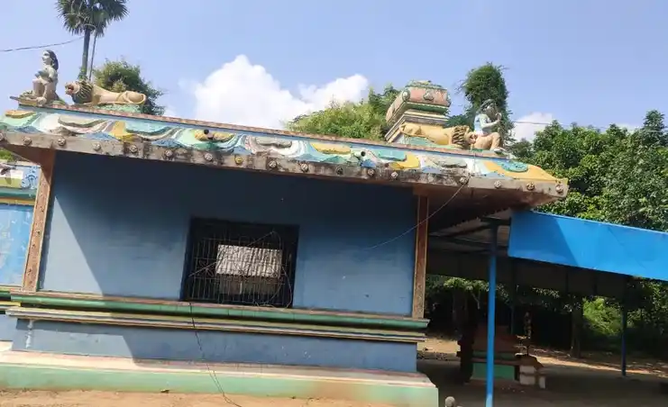 Arulmigu Pidari Solaiamman Temple, Mlalanthur - 602001 அருள்மிகு பிடாரி சோலையம்மன் திருக்கோயில், மள்ளந்தூர் - 602001, Tiruvallur - Ancient Temple Architecture and History Image 2