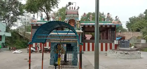 Arulmigu Pidari Srinivasaperumal Temple, Kizhvailamur - 604205 Arulmigu Pidari Srinivasaperumal Temple, Kizhvailamur - 604205, Viluppuram - Ancient Temple Architecture and History Image 7