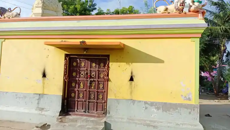 Arulmigu Pidari Temple, A.Kolathur - 606205 அருள்மிகு பிடாரி திருக்கோயில், A.Kolathur - 606205, Kallakurichi - Ancient Temple Architecture and History Image 2