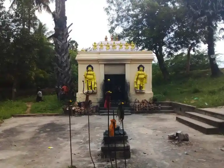 Arulmigu Pidari Temple, Karaiyur - 622002