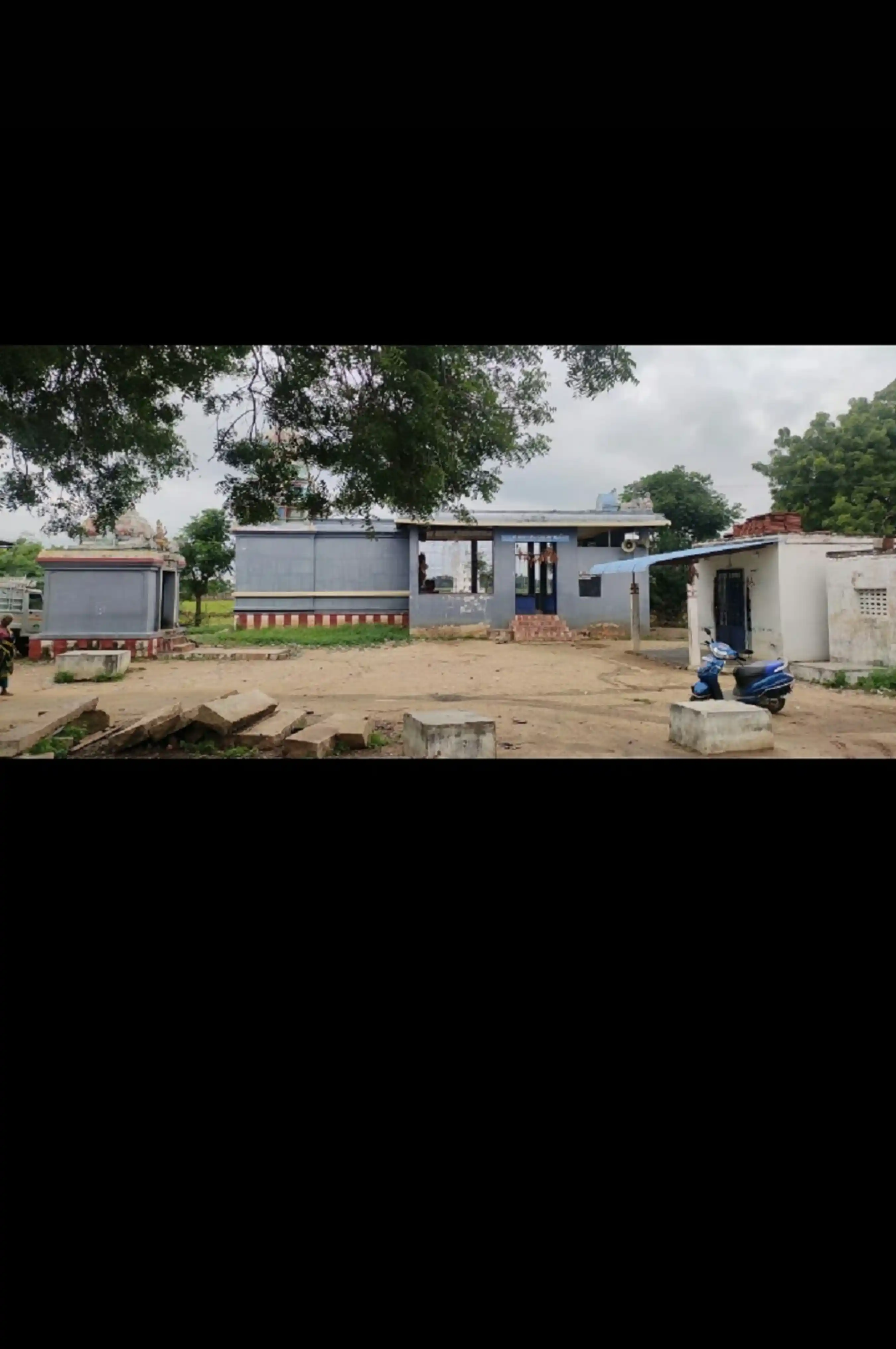 Arulmigu Pidari Temple, Madakudi - 621216 Temple