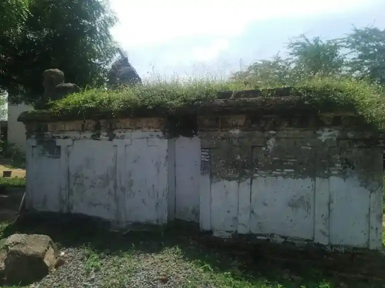 Arulmigu Pidari Temple, Manjapuththur - 606208