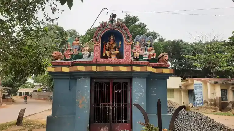 Arulmigu Pidari Temple, Pillur - 605103 அருள்மிகு பிடாரி திருக்கோயில், பில்லூர் - 605103, Viluppuram - Ancient Temple Architecture and History Image 3