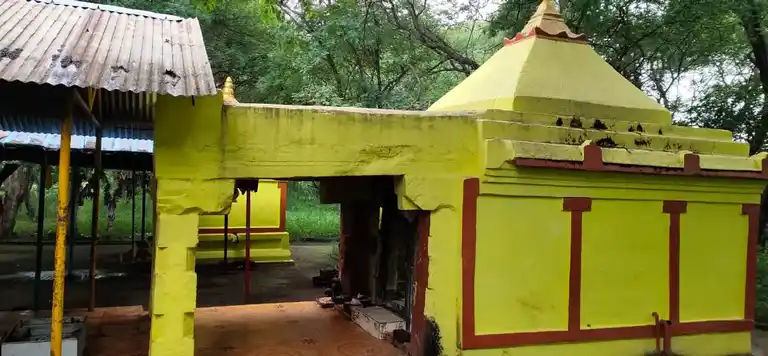 Arulmigu Pidari Temple, Thenponparappi - 606201