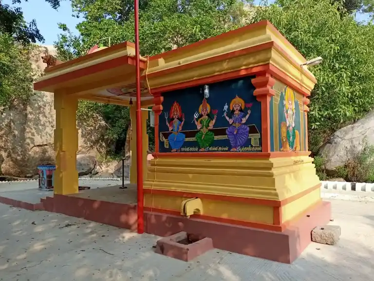 Arulmigu Pidari Temple, Veerapandi - 605758 அருள்மிகு பிடாரி திருக்கோயில், Veerapandi - 605758, Viluppuram - Ancient Temple Architecture and History Image 6