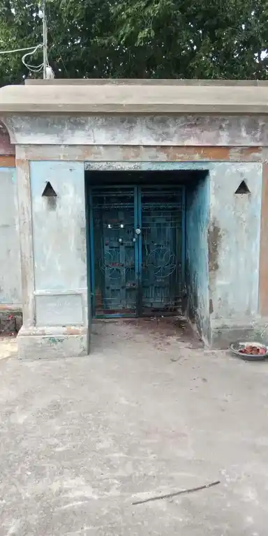 Arulmigu Pidari Vagaiyara Temple, Kalyanampoondi - 605201 அருள்மிகு பிடாரி வகையறா திருக்கோயில், Kalyanampoondi - 605201, Viluppuram - Ancient Temple Architecture and History Image 5