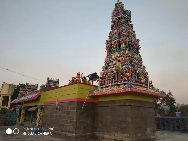 Arulmigu Pidariamman Mariamman Temple, Kundukkal, Kamalapuram - 636309 அருள்மிகு பிடாரியம்மன், மாரியம்மன் திருக்கோயில், Kundukkal, Kamalapuram - 636309, Salem - Ancient Temple Architecture and History Image 4