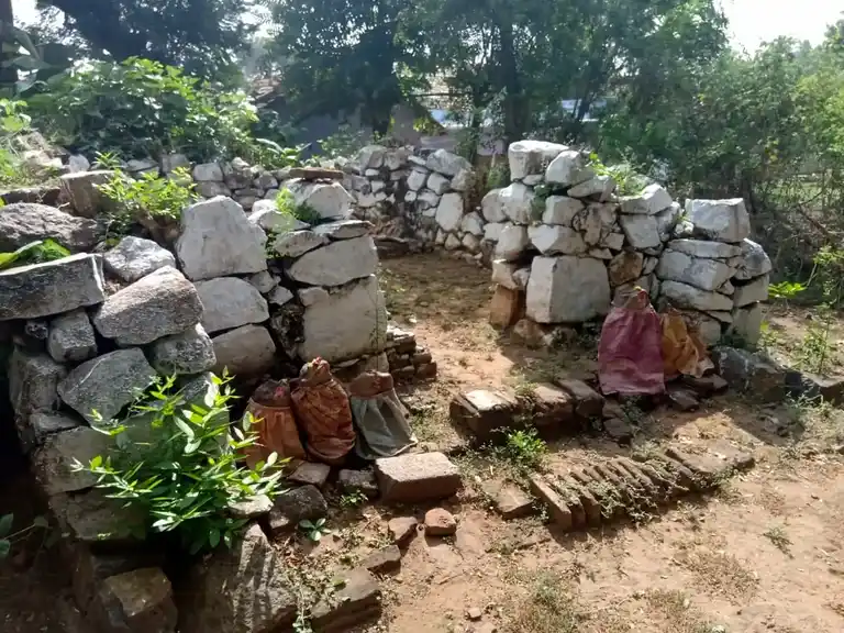 Arulmigu Pidariamman Temple, A. Minnakkal - 637505 அருள்மிகு பிடாரியம்மன் திருக்கோயில், A. Minnakkal - 637505, Namakkal - Ancient Temple Architecture and History Image 3