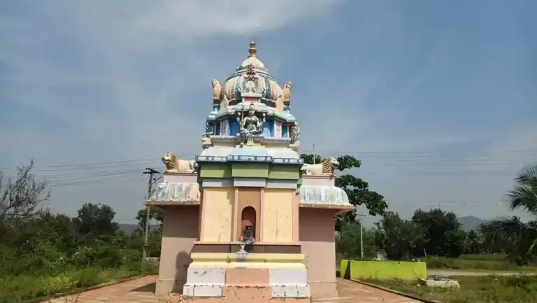 Arulmigu Pidariamman Temple, Chandranallur, Vellar - 636451 அருள்மிகு பிடாரியம்மன் திருக்கோயில், Chandranallur, Vellar - 636451, Salem - Ancient Temple Architecture and History Image 3