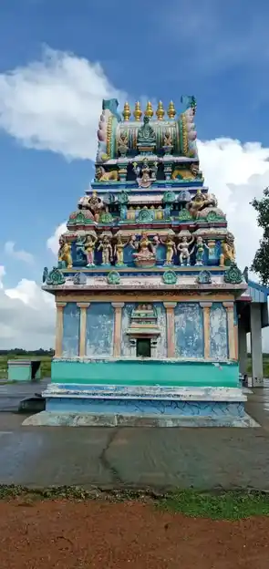Arulmigu Pidariamman Temple, Near Lake View, Elavur - 601201 அருள்மிகு பிடாரி அம்மன் திருக்கோயில், Near Lake View, எளாவூர் - 601201, Tiruvallur - Ancient Temple Architecture and History Image 4