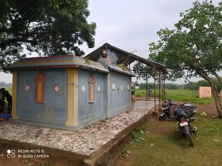Arulmigu Pidariamman Temple, Near Lake View, Panjalai - 601204 Arulmigu Pidariamman Temple, Near Lake View, Panjalai - 601204, Tiruvallur - Ancient Temple Architecture and History Image 2