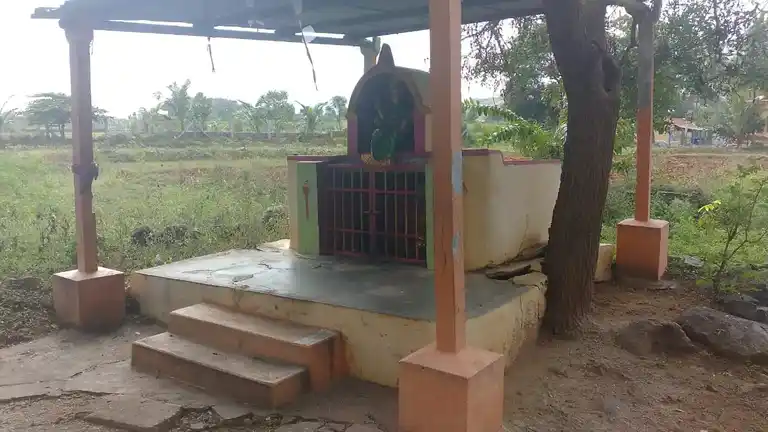 Arulmigu Pidariamman Temple, Thippireddihalli - 635301 Arulmigu Pidariamman Temple, Thippireddihalli - 635301, Dharmapuri - Ancient Temple Architecture and History Image 3