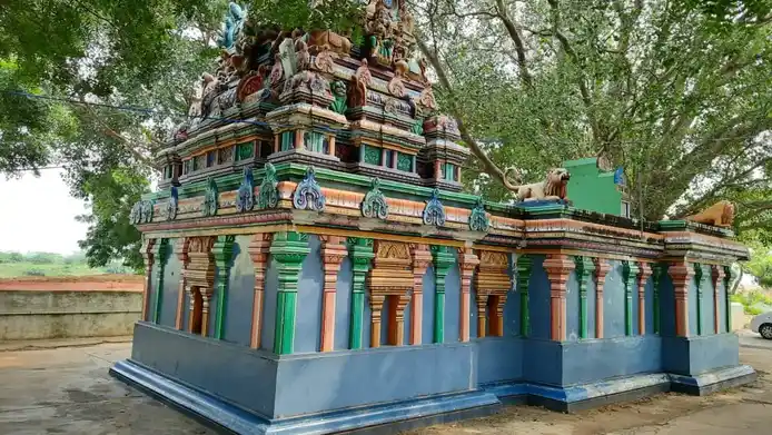 Arulmigu Pidarichellaiamman Temple, Inside The Village, Uthukottai - 602026 அருள்மிகு பிடாரி செல்லியம்மன் திருக்கோயில், Inside The Village, Uthukottai - 602026, Tiruvallur - Ancient Temple Architecture and History Image 2