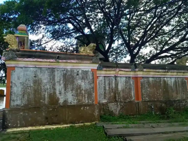 Arulmigu Pidarichelliamman Temple, Arasoor - 601204 அருள்மிகு பிடாரி செல்லியம்மன் திருக்கோயில், அரசூர் - 601204, Tiruvallur - Ancient Temple Architecture and History Image 2