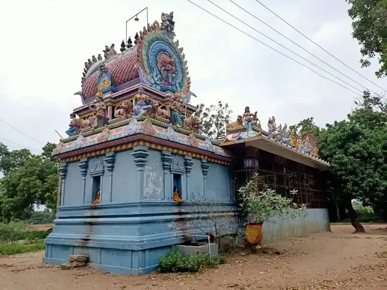 Arulmigu Pidarimariyamman Temple, Aayandhur - 605755 அருள்மிகு பிடாரியம்மன் திருக்கோயில், Aayandhur - 605755, Viluppuram - Ancient Temple Architecture and History Image 4