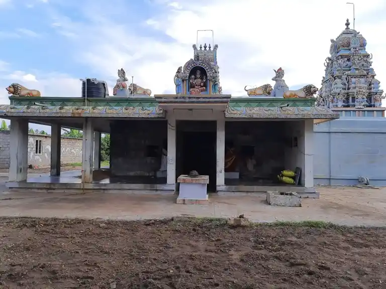 Arulmigu Pidarisellandiamman Temple, Thiruchirappalli - 621207 அருள்மிகு பிடாரிசெல்லாண்டியம்மன் திருக்கோயில், Thiruchirappalli - 621207, Thiruchirappalli - Ancient Temple Architecture and History Image 3