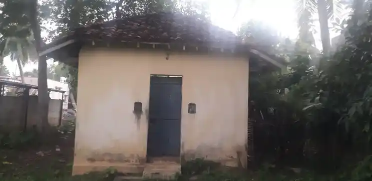 Arulmigu Pidariyamman Temple, Athur - 609204 Arulmigu Pidariyamman Temple, Athur - 609204, Mayiladuthurai - Ancient Temple Architecture and History Image 3
