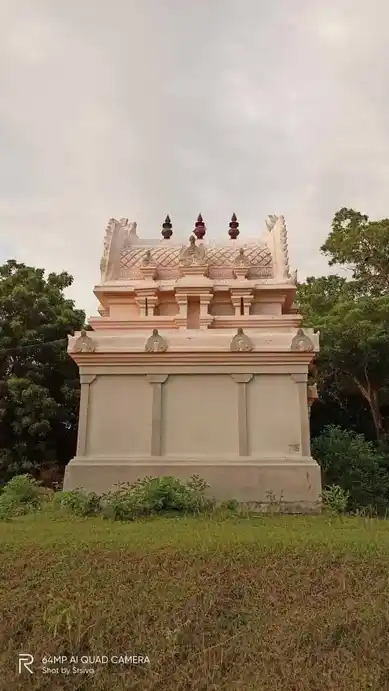 Arulmigu Pidariyamman Temple, Illupur, Illupur - 609308 அருள்மிகு பிடாரியம்மன் திருக்கோயில், Illupur, இலுப்பூர் - 609308, Mayiladuthurai - Ancient Temple Architecture and History Image 3