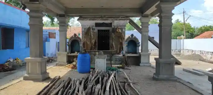 Arulmigu Pidariyamman Temple, Nangavaram - 639110 அருள்மிகு பிடாரியம்மன் திருக்கோயில், Nangavaram - 639110, Karur - Ancient Temple Architecture and History Image 3