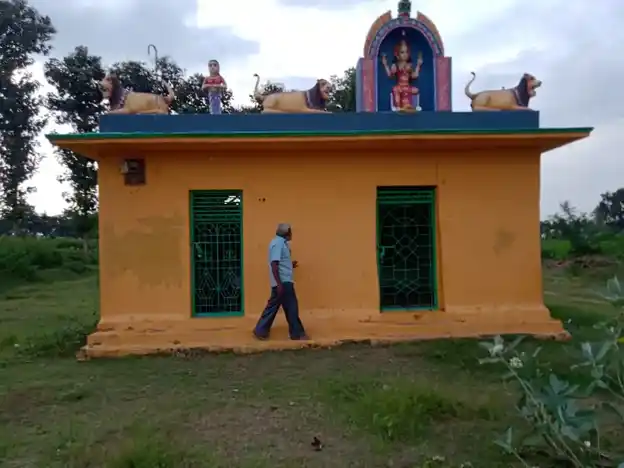 Arulmigu Pidariyamman Temple, Natham Kodiyur, Baisuhalli - 635205 Arulmigu Pidariyamman Temple, Natham Kodiyur, Baisuhalli - 635205, Dharmapuri - Ancient Temple Architecture and History Image 3