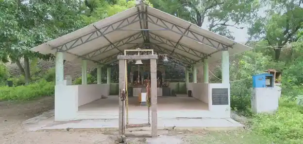 Arulmigu Pidariyamman Temple, Sarvaai - 636121 அருள்மிகு பிடாரி அம்மன் திருக்கோயில், Sarvaai - 636121, Salem - Ancient Temple Architecture and History Image 4